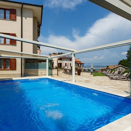 Apartmani Sidro Malinska Luaran gambar