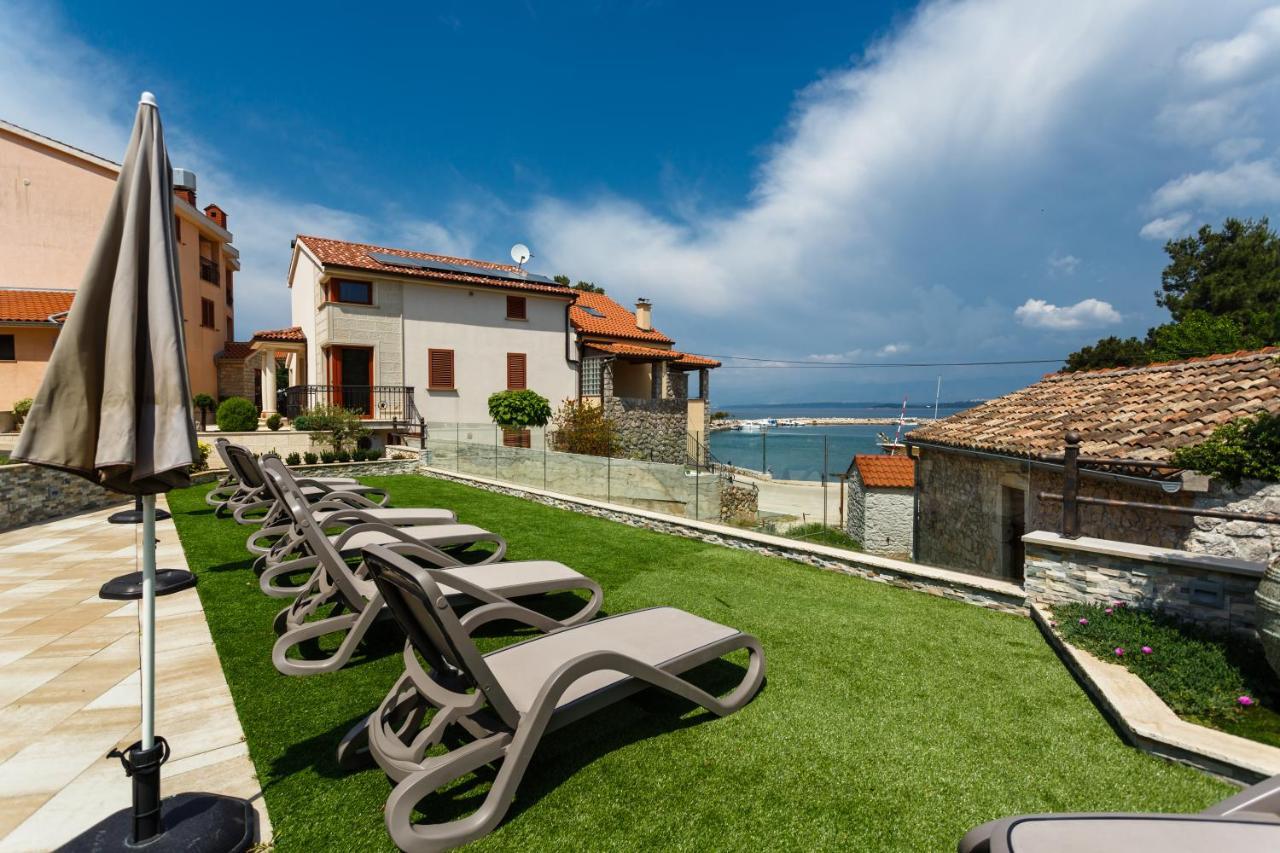 Apartmani Sidro Malinska Luaran gambar